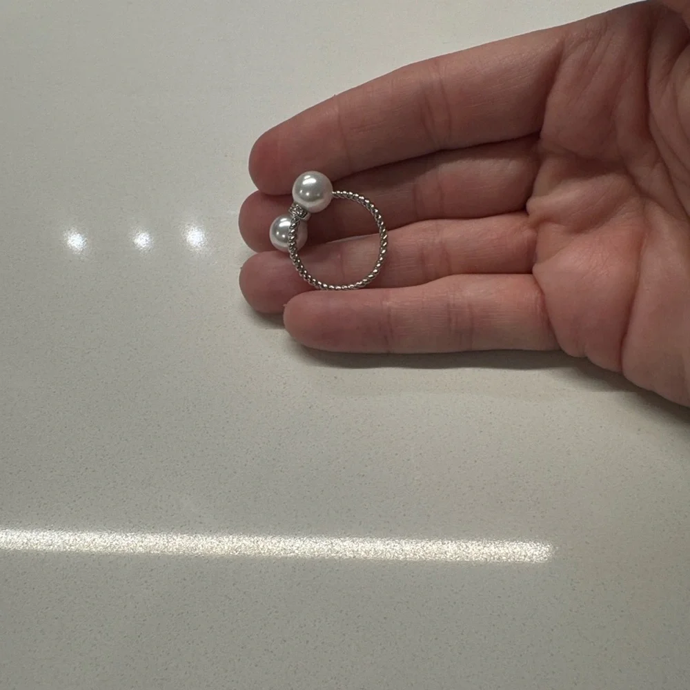 Elegant Silver Tone and Faux Pearl Rhinestone Wrap Adjustable Ring Vintage New - Picture 7 of 7